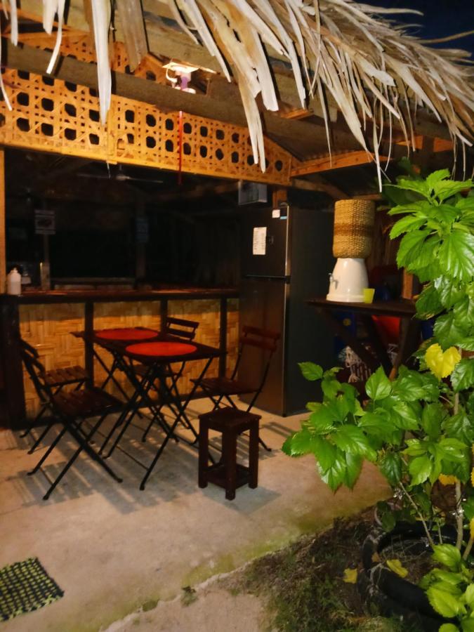 Weeroona Huts Homestay Pacifico San Isidro  エクステリア 写真