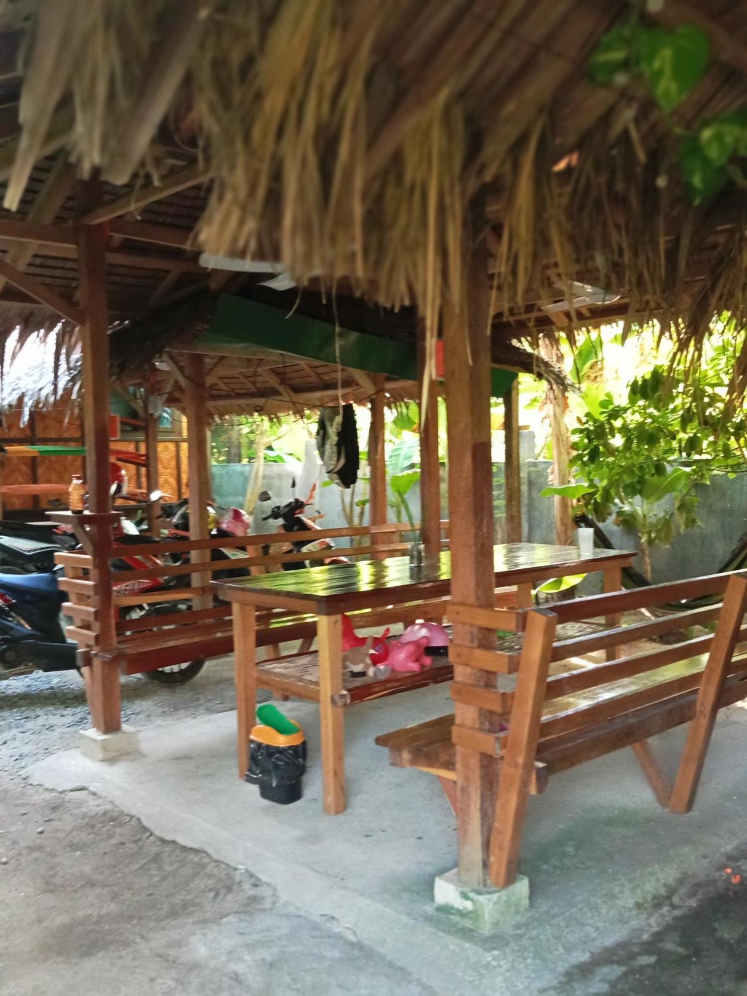Weeroona Huts Homestay Pacifico San Isidro  エクステリア 写真