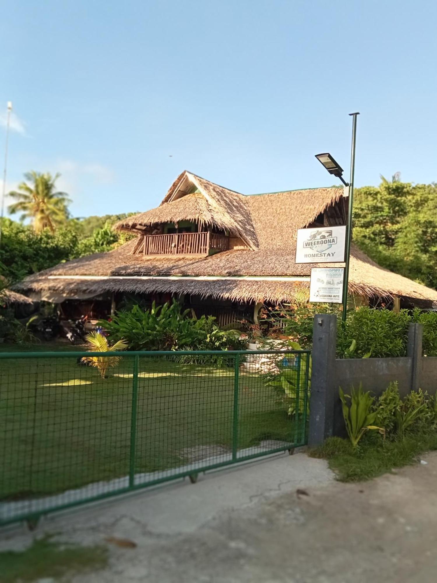 Weeroona Huts Homestay Pacifico San Isidro  エクステリア 写真