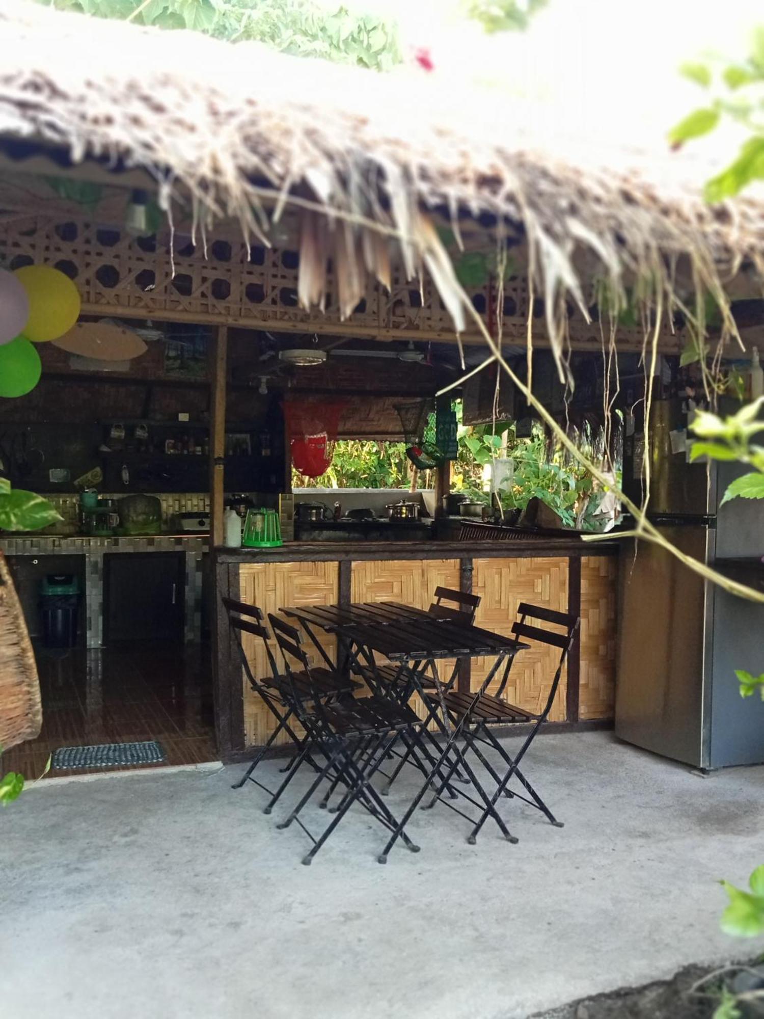 Weeroona Huts Homestay Pacifico San Isidro  エクステリア 写真
