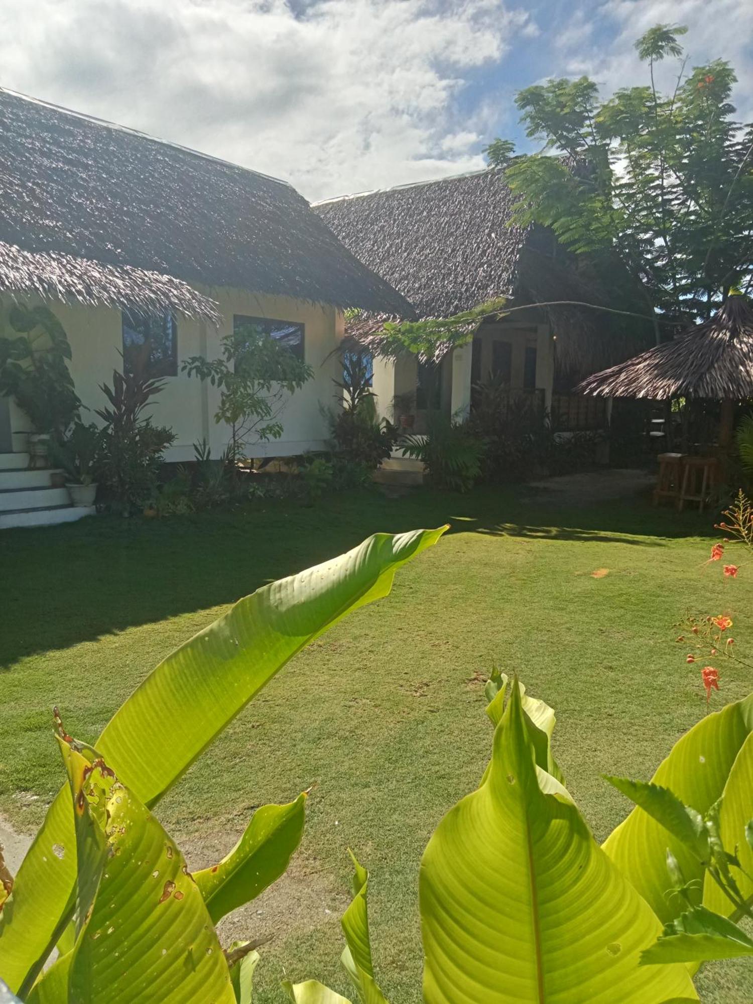 Weeroona Huts Homestay Pacifico San Isidro  エクステリア 写真