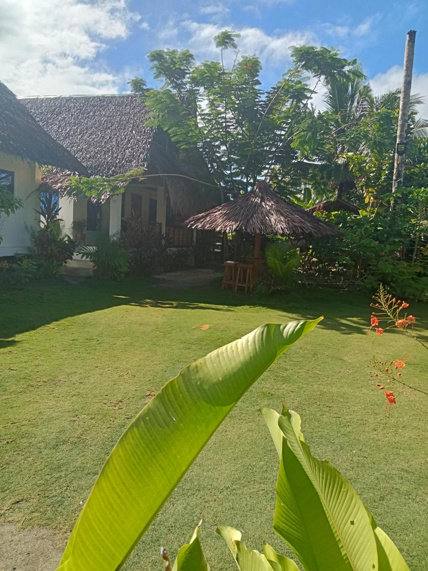 Weeroona Huts Homestay Pacifico San Isidro  エクステリア 写真