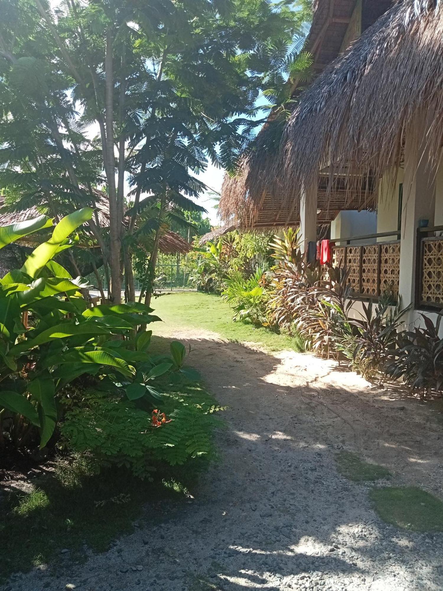 Weeroona Huts Homestay Pacifico San Isidro  エクステリア 写真